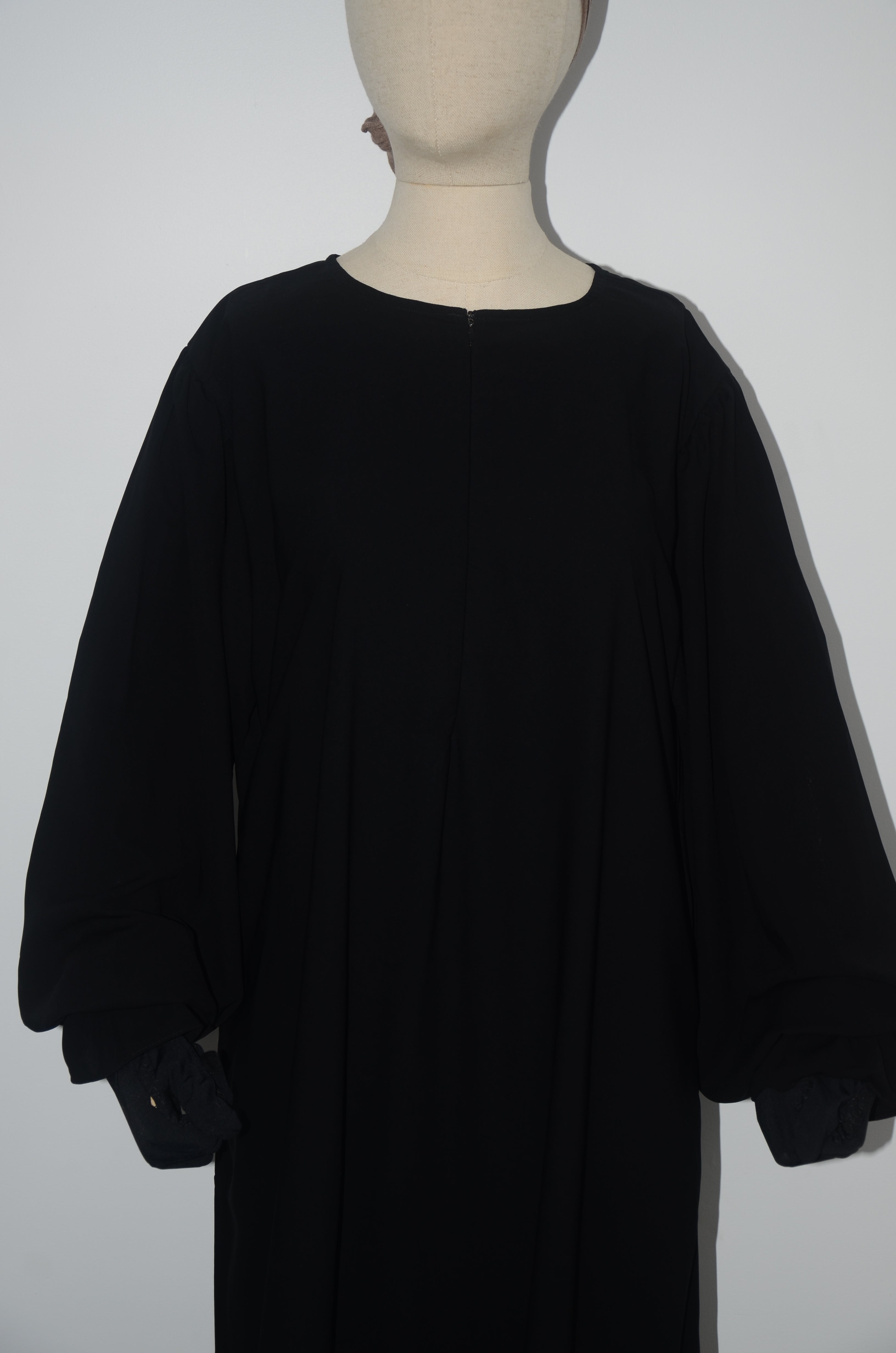 Classic Slim Cut Abaya